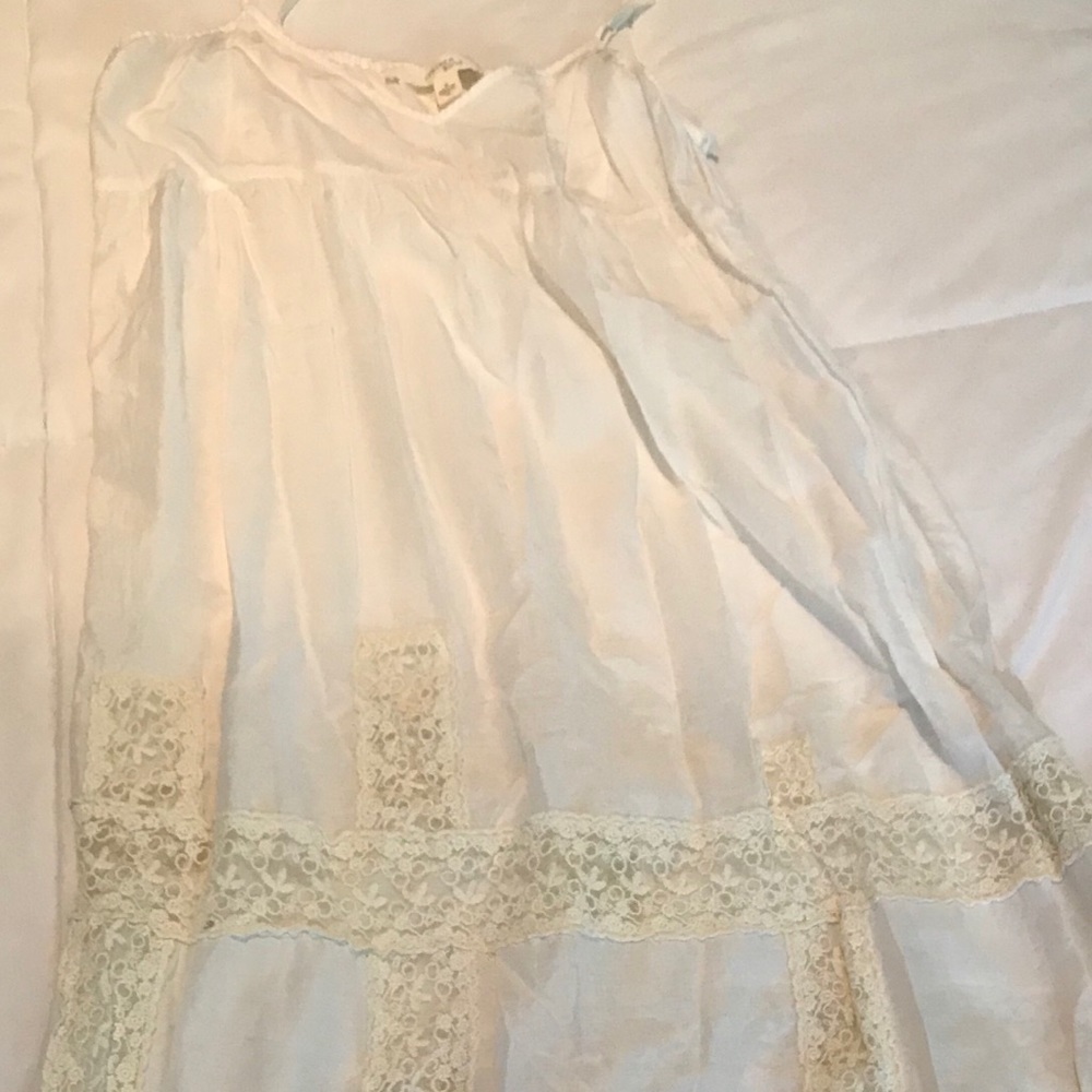 White lace midi dress